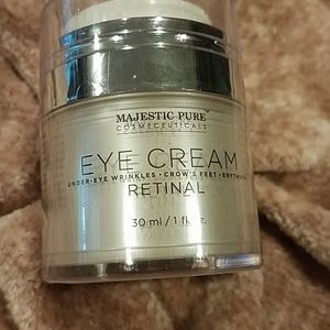 Majestic Pure retinal eye cream